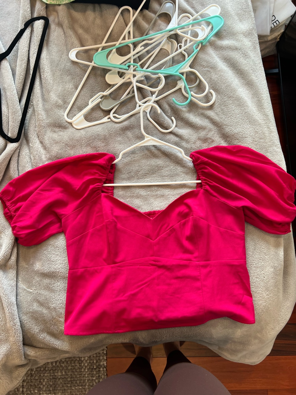 Abercrombie & Fitch Women’s Pink Puff Sleeve Top